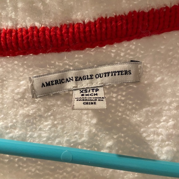 ae sweater! - Picture 3 of 3